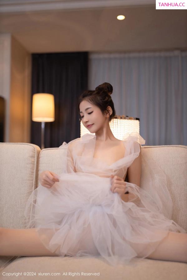   [XiuRen]高清写真图 2024.06.05 No.8657 鱼尾fish 丝袜美腿第48张图片